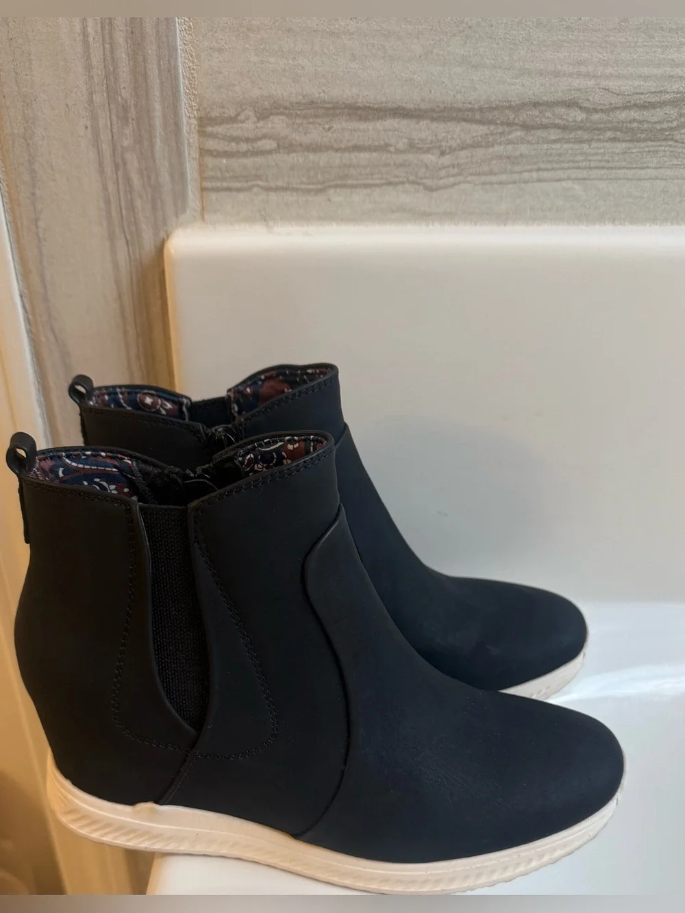 Bear traps Black Wedge Jaci  Sneaker Boot - Women's